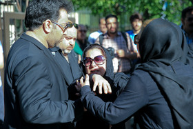 مراسم تشییع پیکر «حسین قندی» - استاد روزنامه‌نگاری